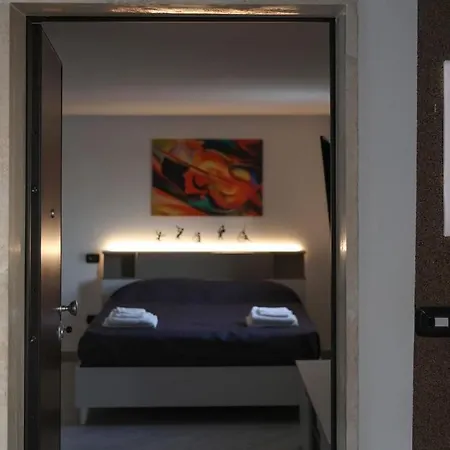 Innuendo La Terrazza House