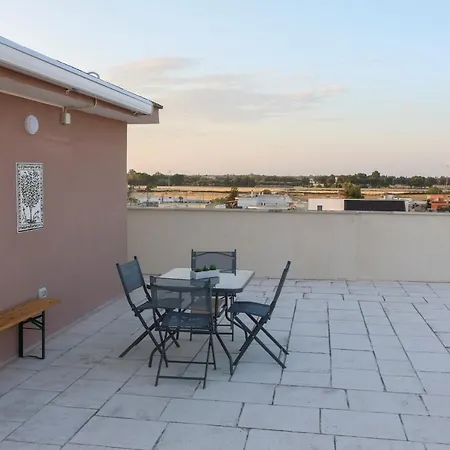 Innuendo La Terrazza House *