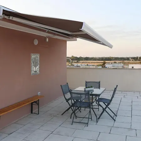 Innuendo La Terrazza House * Лечче