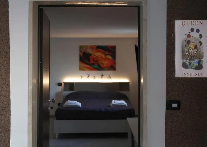 Innuendo La Terrazza House