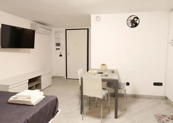 Innuendo La Terrazza House شقة ليتشي